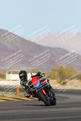 media/Feb-04-2023-SoCal Trackdays (Sat) [[8a776bf2c3]]/Turn 14 (115pm)/